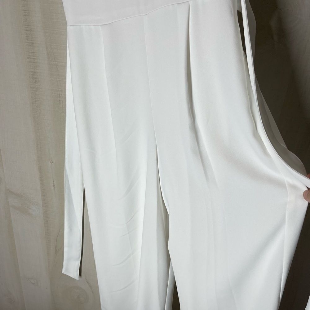 CeCe white sleeveless pants romper v neck, size 2 - Picture 8 of 16